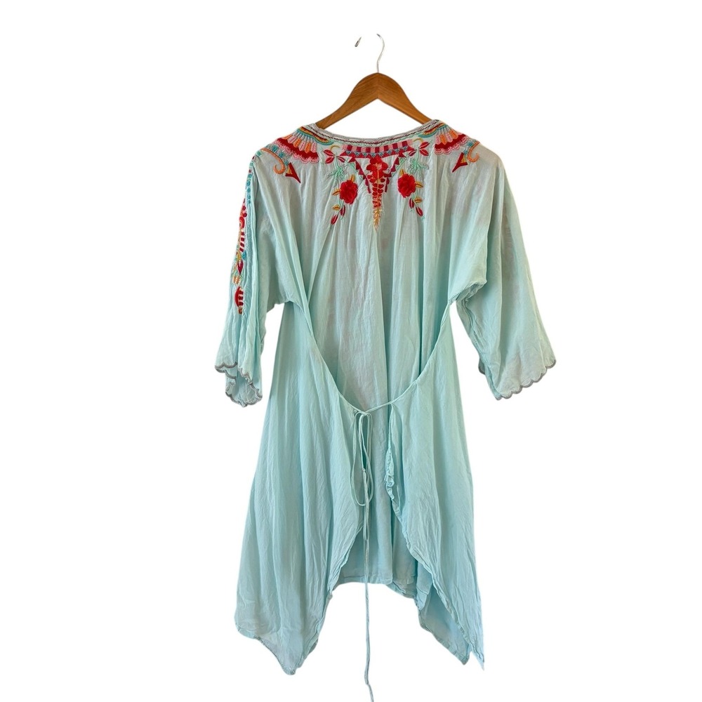 Johnny Was Embroidered Cleopatra Tunic Top Womens M Blue Asymmetric Boho Floral - Picture 2 of 10